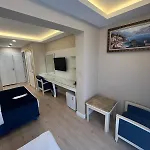 Hotel Barbarosa *
